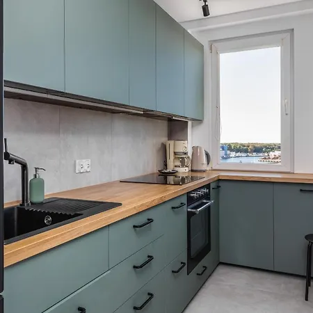 Salt Island Sea And Harbor View By Renters דירה *