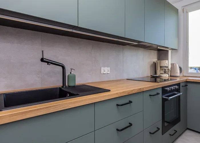 Апартаменты Salt Island Sea And Harbor View By Renters *